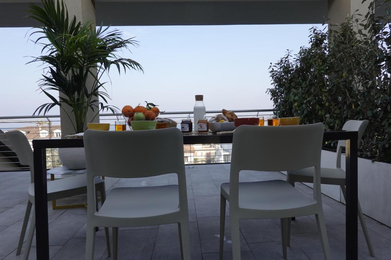 Homingarda - Fine Holiday Apartments Πεσκιέρα ντελ Γκάρντα Εξωτερικό φωτογραφία