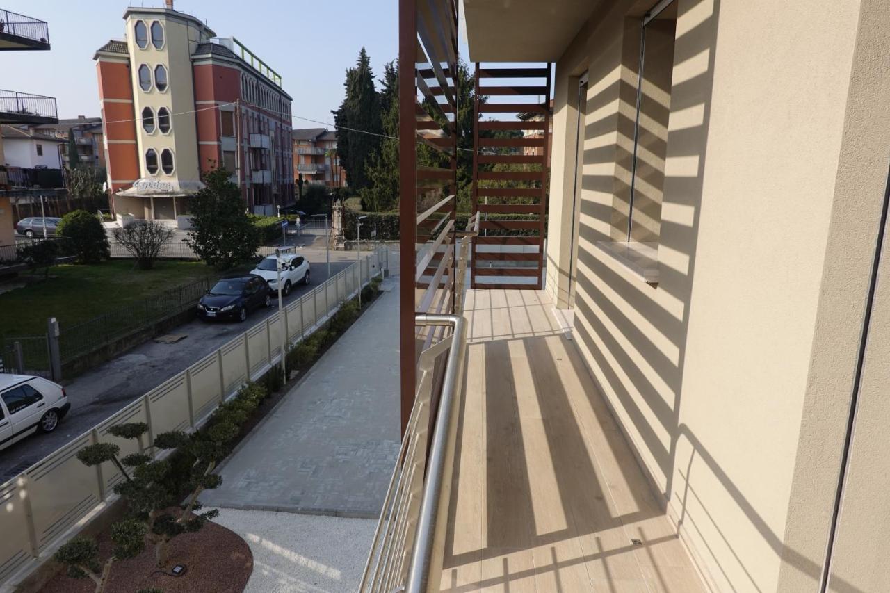 Homingarda - Fine Holiday Apartments Πεσκιέρα ντελ Γκάρντα Εξωτερικό φωτογραφία